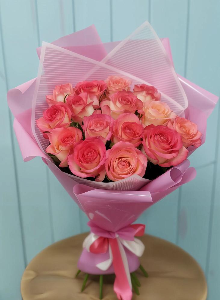 Букет 15 Розовых роз Равель в Кармаскалы