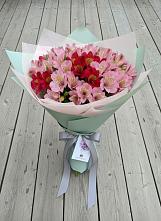 Букет цветов из:  Альстромерии в Кармаскалы
