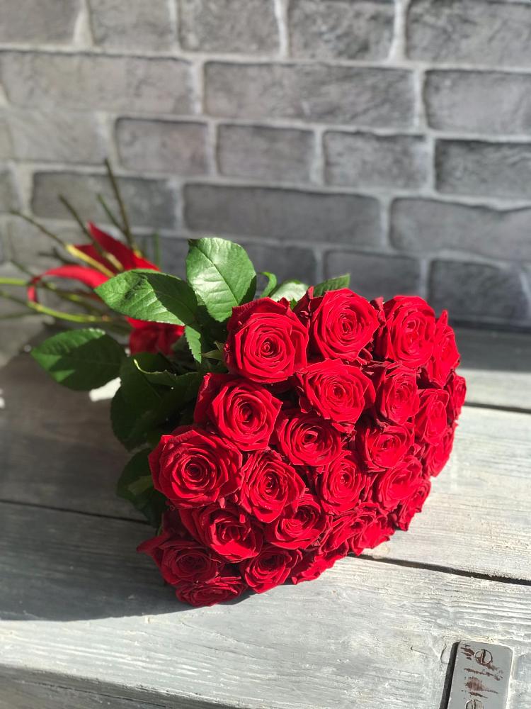 Букет Красные розы Фридом в Кармаскалы