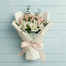 Букет цветов из:  Альстромерии в Кармаскалы