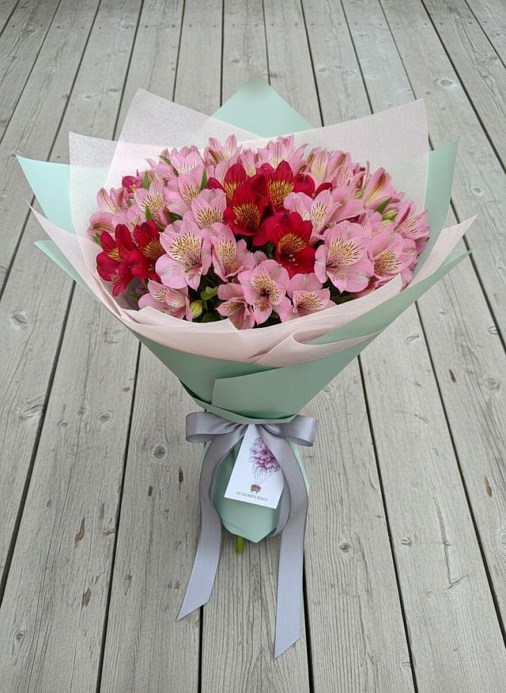 Букет цветов из: Альстромерии в Кармаскалы