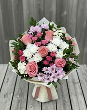 Букет цветов из:  Альстромерии, Гвоздики, Розы и Хризантемы в Кармаскалы