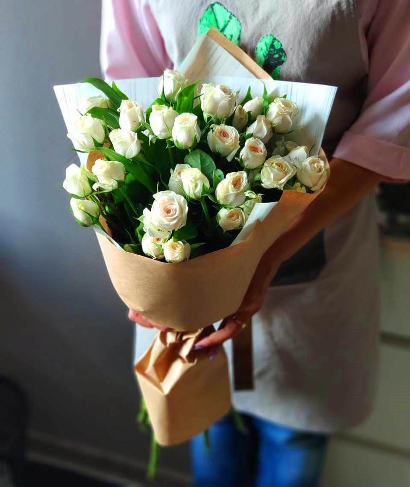 Букет цветов из: Розы в Кармаскалы