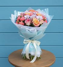 Букет цветов из:  Хризантемы и Розы в Кармаскалы