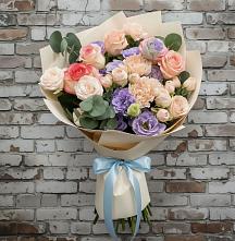 Букет цветов из:  Розы, Лизиантусы и Гвоздики #REPLACE_PRED# Кармаскалы